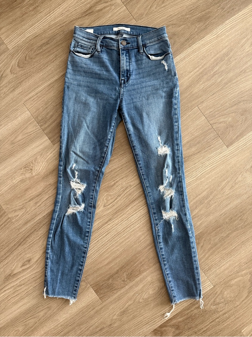 PacSun Women’s Distressed Skinny Jeans - Medium Blue